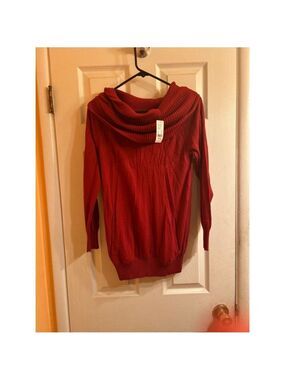 Women's NY & C Sweater, Red, Size M